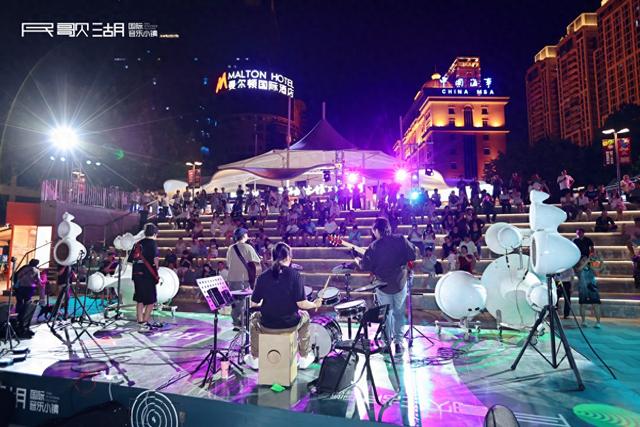 民歌湖98音乐周火热开启！以乐为媒，激活城市夜经济新动能