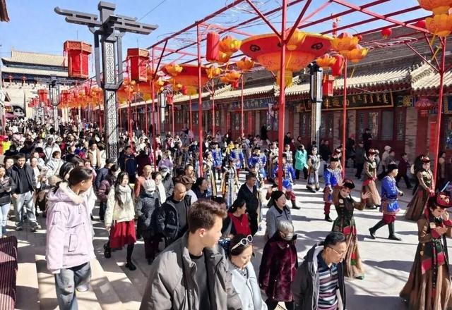 阿拉善春节文旅市场火爆 接待游客84.31万人次