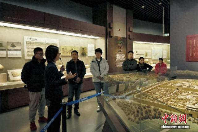 文化为桥，经贸为梁 海外媒体探寻上合示范区开放合作底蕴