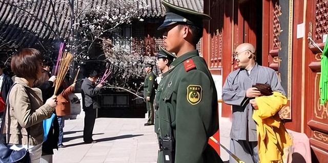 中国有一古庙，庙不大，却有武警全天站岗，究竟有何过人之处？