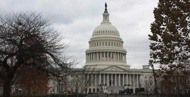 政府停摆40天酿成大祸！美国暴露出致命问题，特朗普也无力回天？