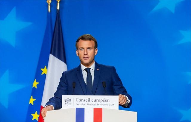 特朗普通告全球，将对法国加税200%！24小时不到	，马克龙突然喊话中国