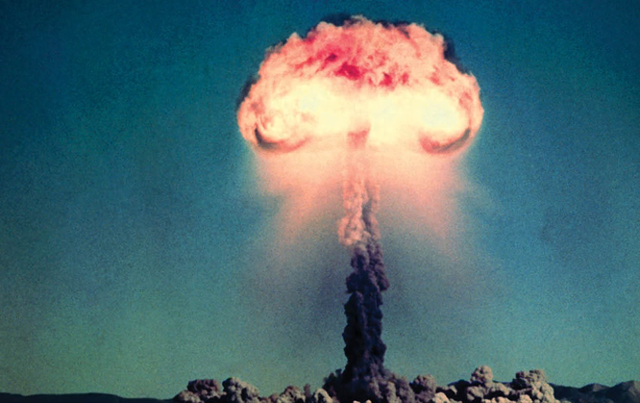 日本高官叫嚣“应拥核”，47吨钚藏杀机	，琉球部署剑指台海？