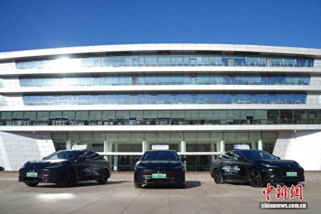 北京发放首批L3级高速公路自动驾驶车辆专用号牌