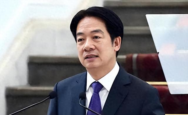 特朗普下“死命令”，美对台定位有变，我国防部发出统一最强音