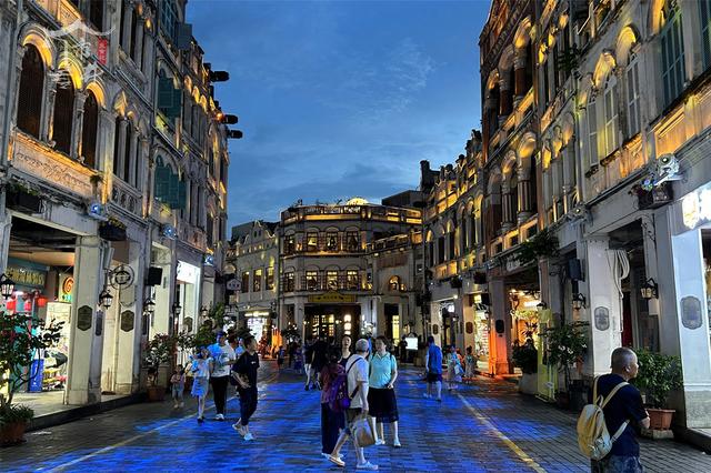海南旅游，这3顿饭让我印象深刻，有失望有满意，你看看怎么样？