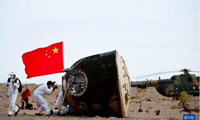 技不如人？为何我国返回舱着陆后烧得发黑，印度返回舱却非常干净
