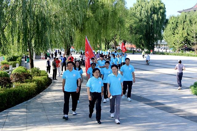 民进辽阳市委会举办“健行80万步 喜迎80华诞”第三届徒步走活动