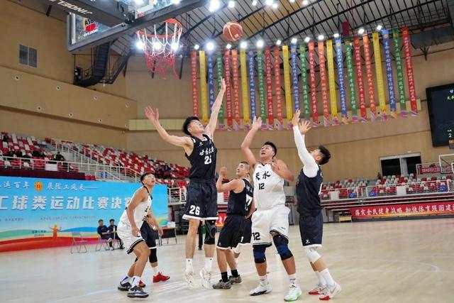 “双节”临近 平凉飘满“中国红” 百余场文体旅活动预热正酣 节内精彩抢先看