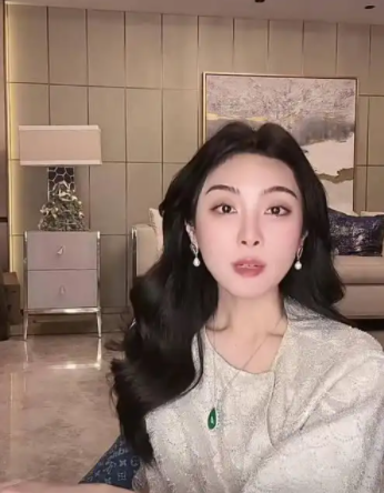 “买英国精子生3娃”的山东女人，7年后现状曝光：她后悔了吗？