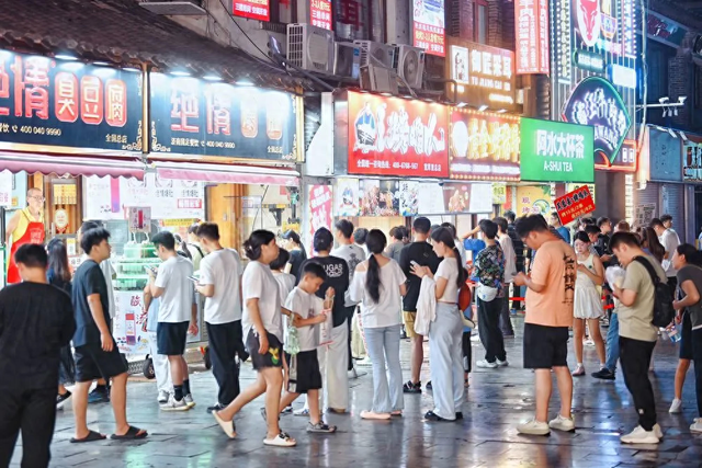 济南的夜市：都汇总整理齐了，值得你收藏！