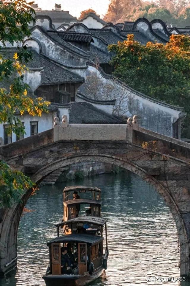 中国公认的著名十大古镇