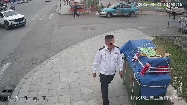 一男子身穿制服自称“省厅领导”，走进派出所“指导工作”，警方：搜查到假警服，行政拘留！