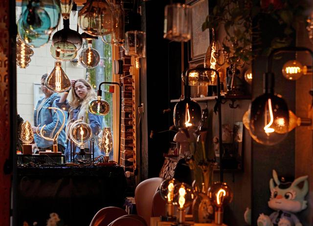 上海愚园路：青春经济添彩艺术生活