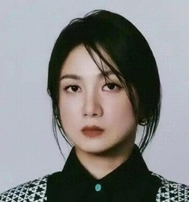 韩国艺人朴娜莱，又被曝在车上发生关系！强迫工作人员旁听