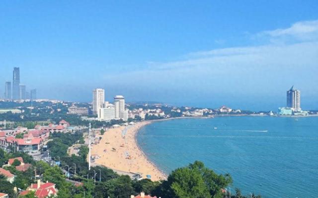青岛夏日清凉指南：从海风到啤酒的消暑“凉方”