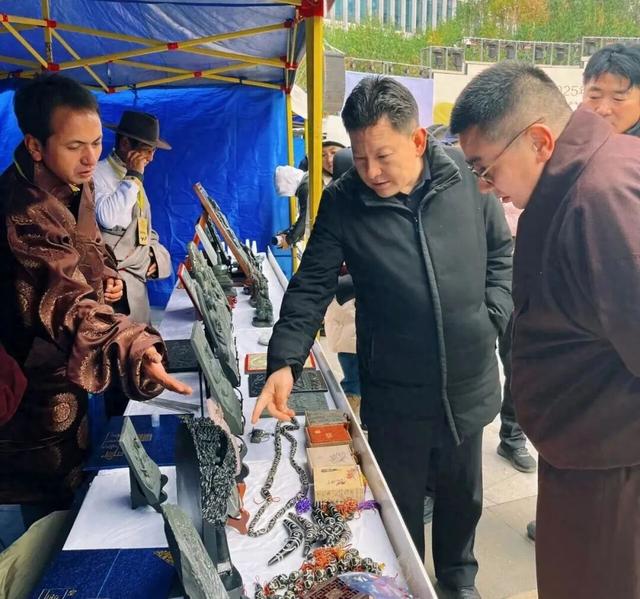 2025年国家级非物质文化遗产和日石雕主题展览会在西宁开幕