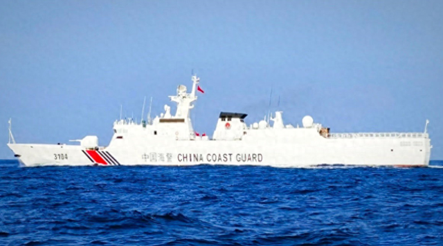 黄岩岛凌晨传来捷报，中方不再被动，主动出击成功完成清场驱离，菲律宾最终败退