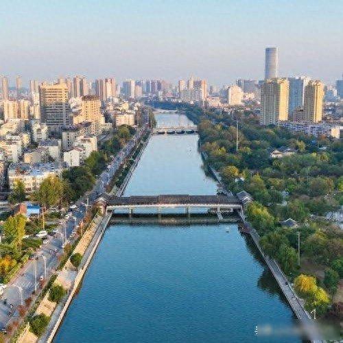 刚从江苏徐州回来，毫不客气的说，徐州就是全国郊区城建天花板！