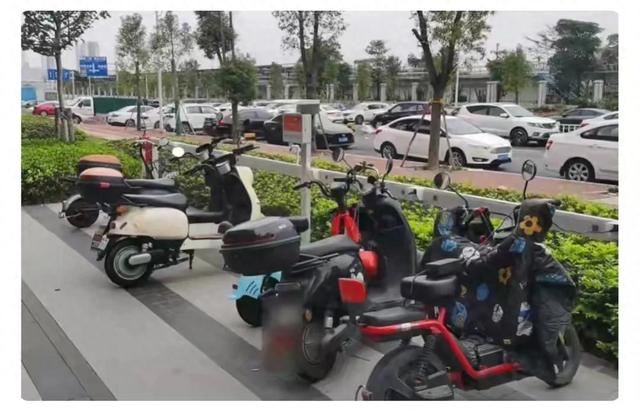 天冷充电不注意,电池一年就报废!牢记这“4不要2要”,平安过冬