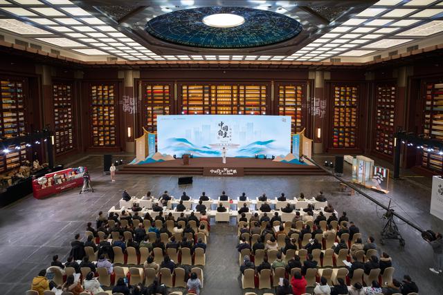 我国首部断代历史地图集发布，精准复原县级政区界