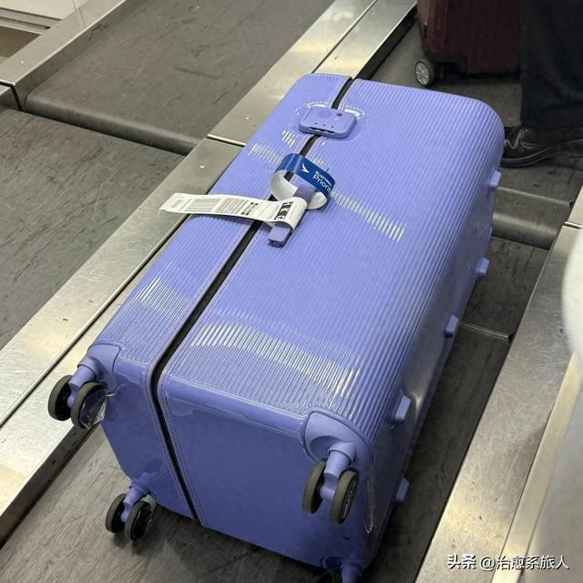 出国带这箱子差点被罚哭，大姐亲历多交3000冤枉钱