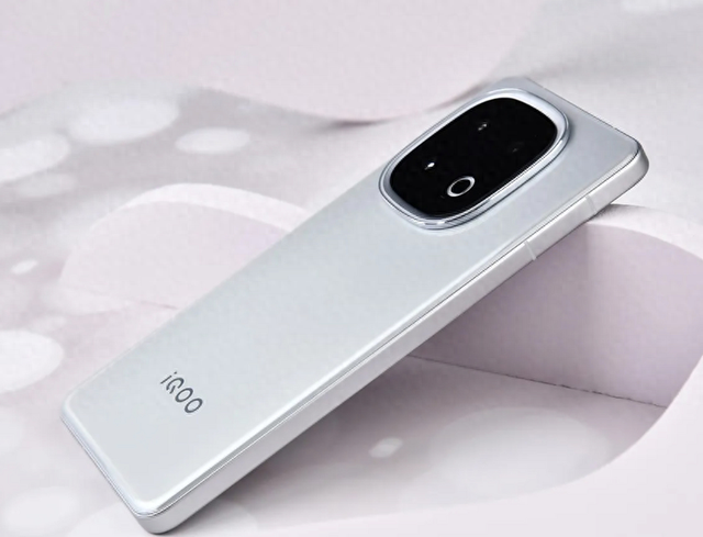 骁龙8 Elite机型怎么选？vivo iQOO13值得加入你的选购清单