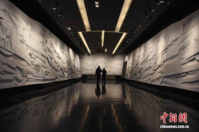 二里头夏都遗址博物馆冬日吸引游客