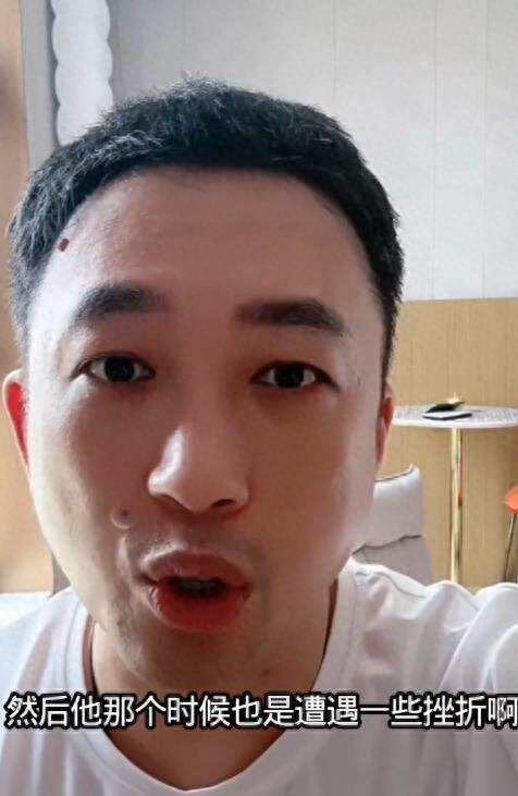 于正爆吴谨言原定为某部大电影女主角，封闭式训练数月后被知名女星介入换角，半年薪资仅5000元