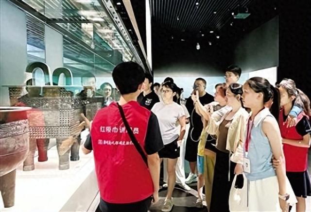 文化郑丨小小讲解员火热开讲 听童声接力商城历史