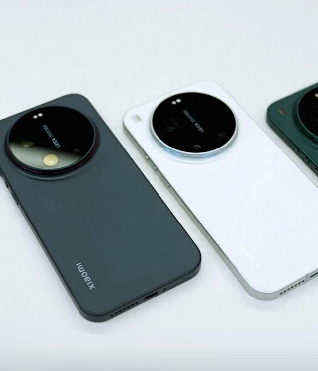 小米优化烂(小米15修复封神17 Ultra换壁纸都翻车)