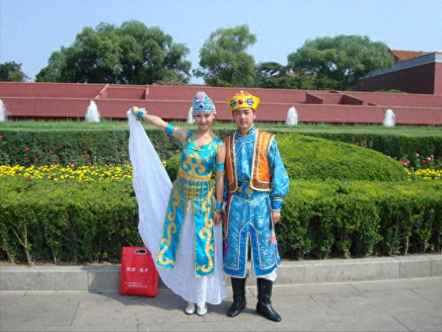 满族和锡伯族之间有什么关系吗（原居东北的古老民族锡伯族）