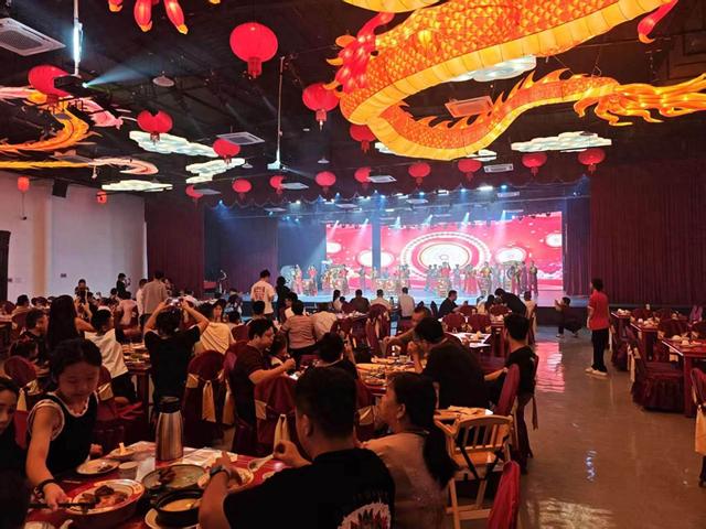 汕头潮阳“英歌小镇”假期火爆迎客