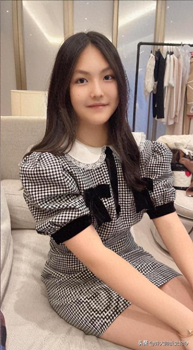 释永信塌房第10天，恶心一幕上演，继李湘后其女儿王诗龄也被牵连