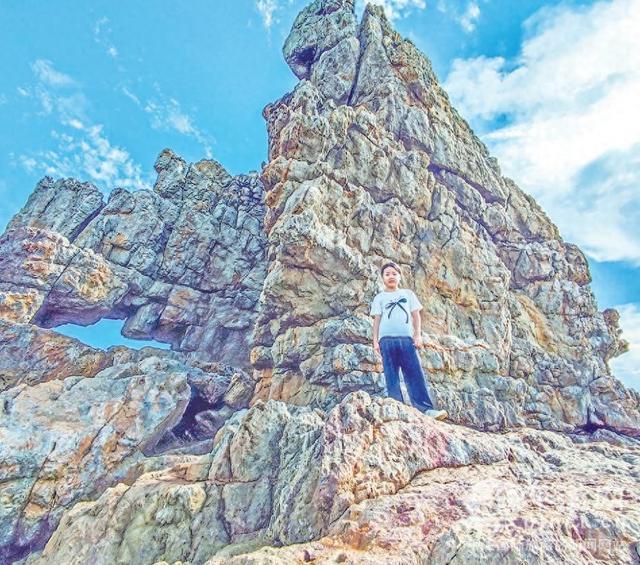 ​​11岁平潭女孩林倪朵的护石之旅：打卡60余处奇岩怪石​