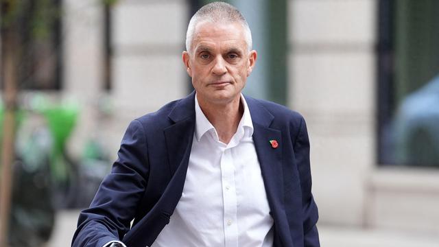 一部特朗普纪录片	，为啥弄得BBC总裁辞职？