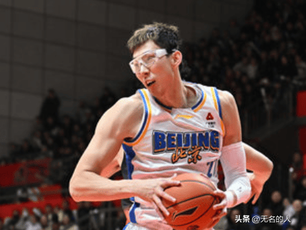 北京压制福建，周琦回归赵睿出战	，各打一节好球，北京还是强很多