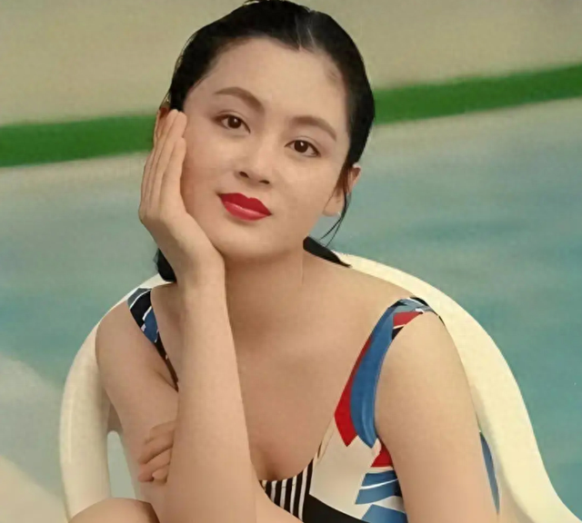 长得太美被导演占为己有？4年后生下大明星儿子，16岁开始争光了