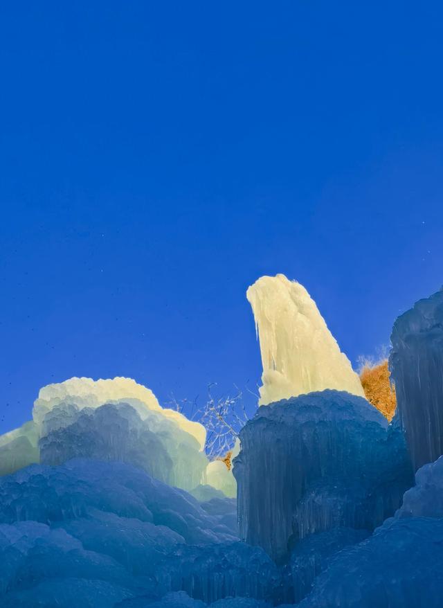 冰雪秘境！在北京这里→