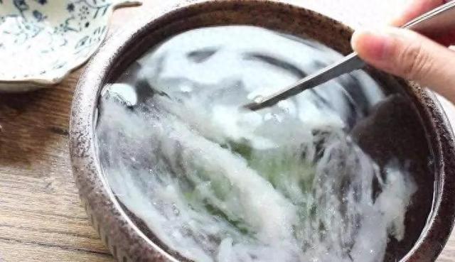 带毛的燕窝好还是不带毛的好 2026年燕窝带毛不带毛的区别