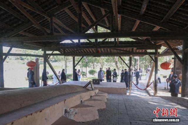 中外嘉宾走进江西吉州窑 领略陶瓷文化魅力