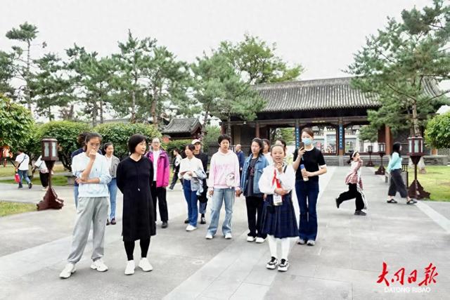 用童声讲活历史！小学生变身“文化小导游”