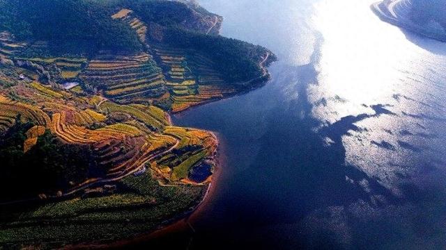 一起来看紫蒙湖秋日美景→