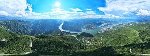 巴东：壮丽巫峡生美景 山水画城引客来