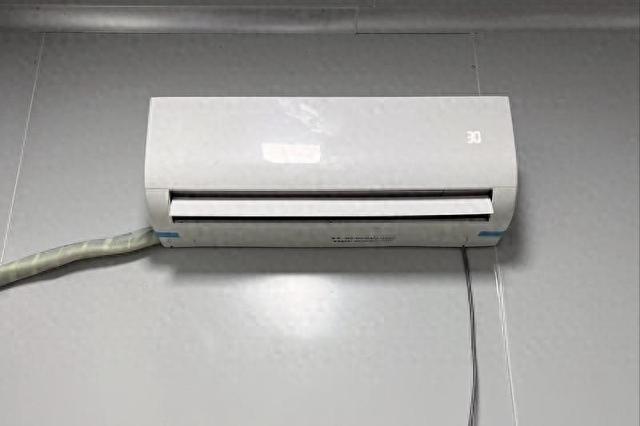 这个夏天，小米空调把格力逼到墙角，董明珠要慌？