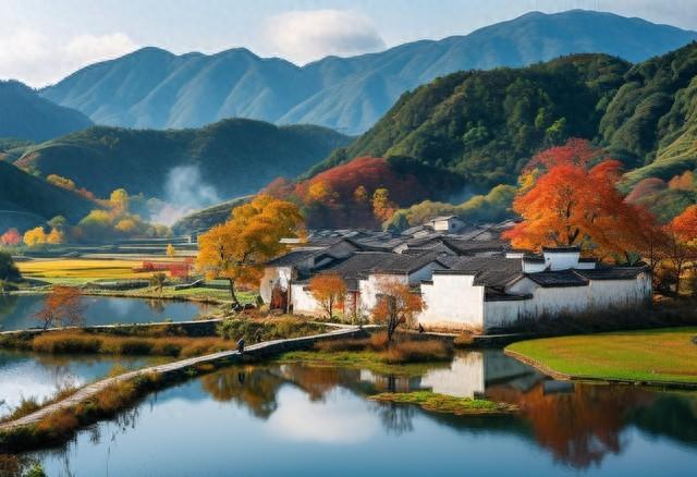 福建深秋封神路线！红叶燃山、银杏铺金，古寺藏着最暖秋韵！