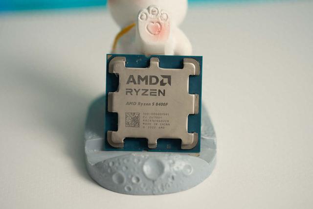 8400F+索泰5060TI XGAMEING装机，2K分辨率使用体验