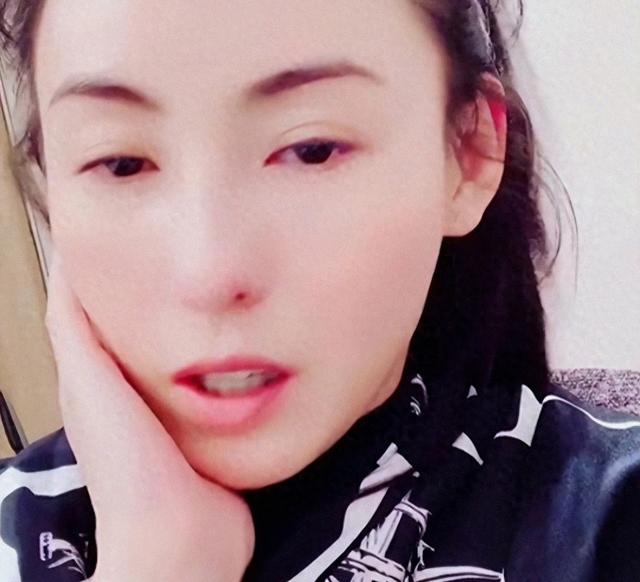 张柏芝自述立遗嘱，遗照和寿衣由她亲手挑选	，已准备好随时离世