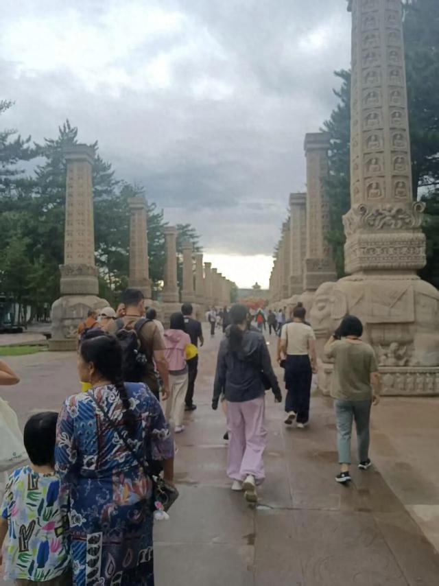 王公昌：云冈石窟漫记