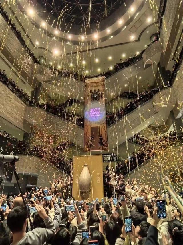 168小时嘉年华、2025上海书展、大学路限时快闪.....本周文旅生活指南来了→